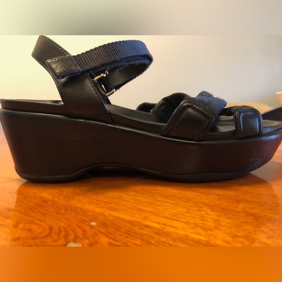 Prada Criss Cross Sandals Size 39 - Picture 4 of 9